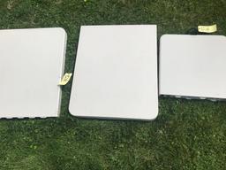 Plastic folding tables