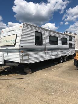 1996 31G Wilderness travel trailer.