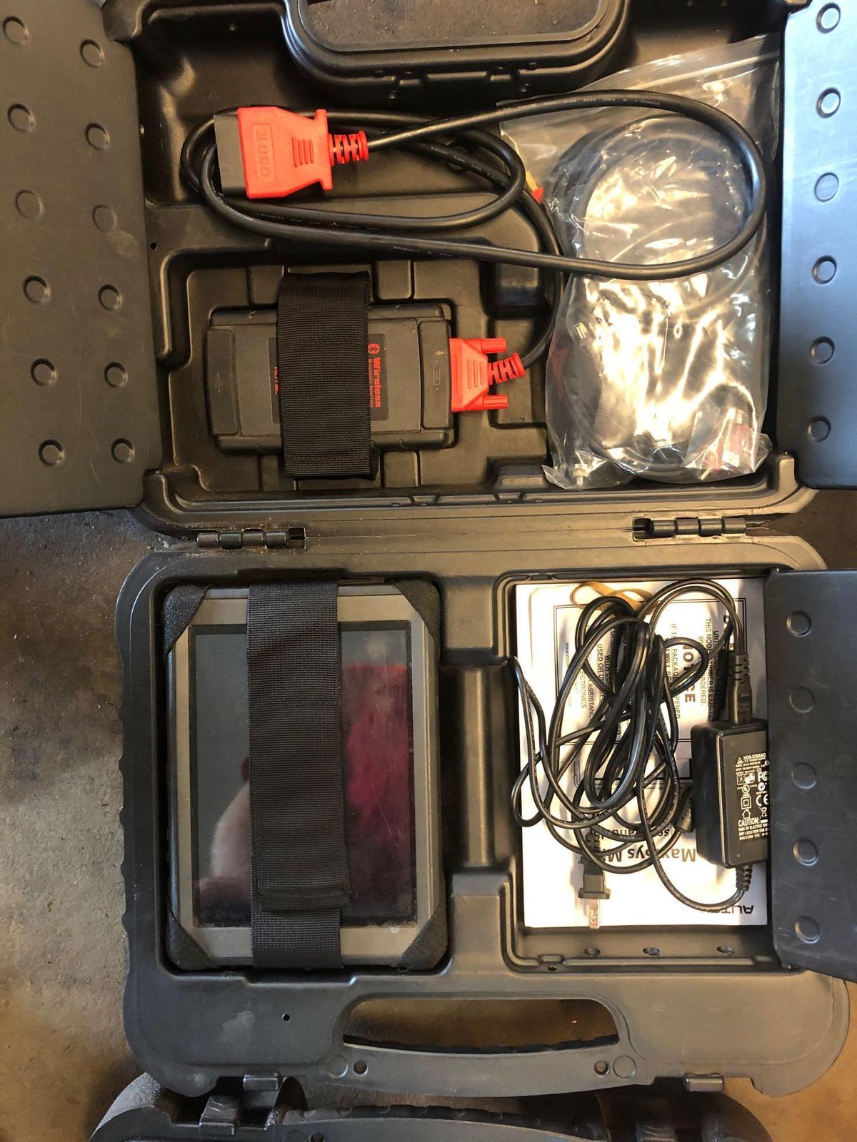 Autel tester and accessories