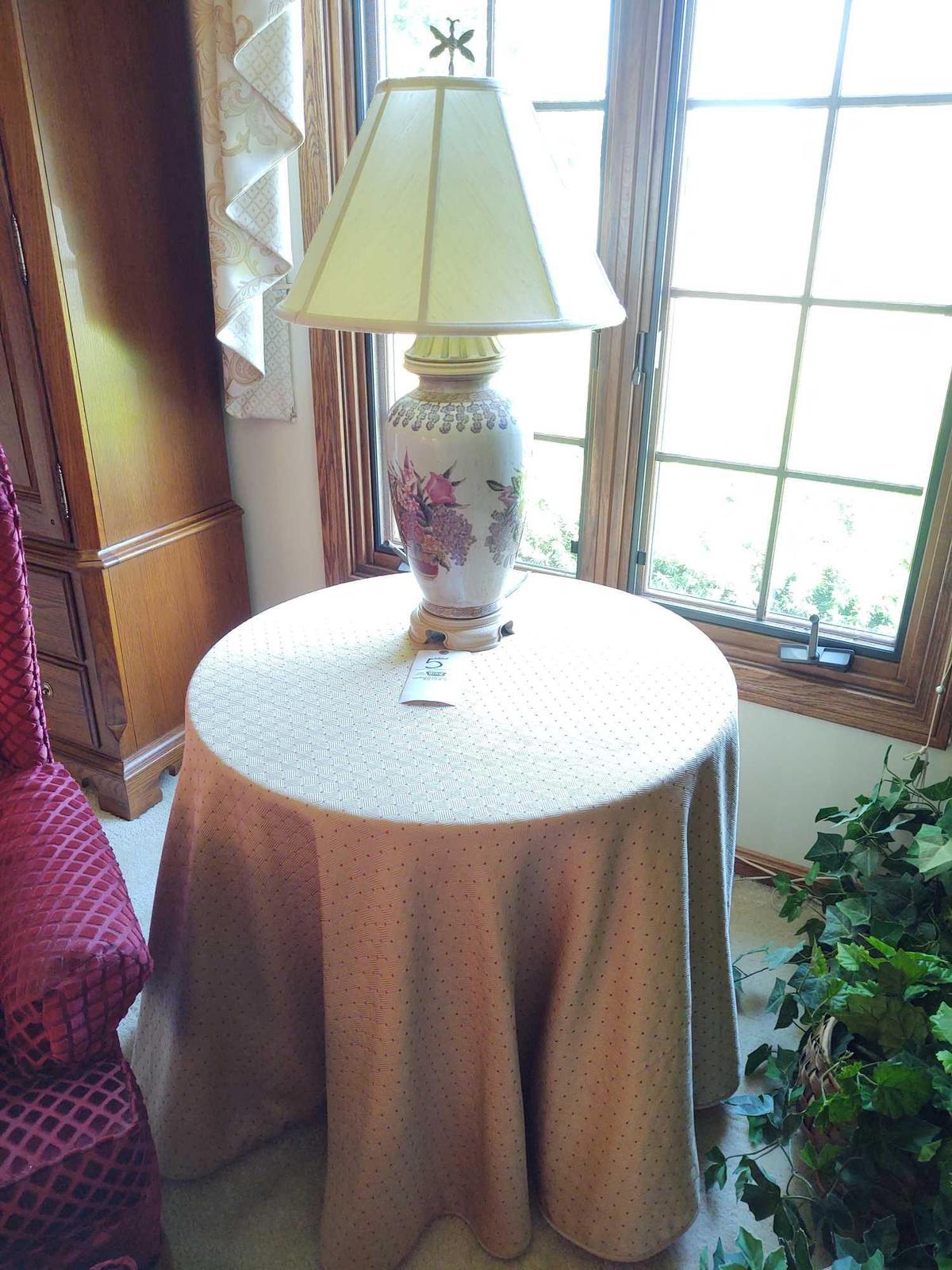 Table w/ Lamp