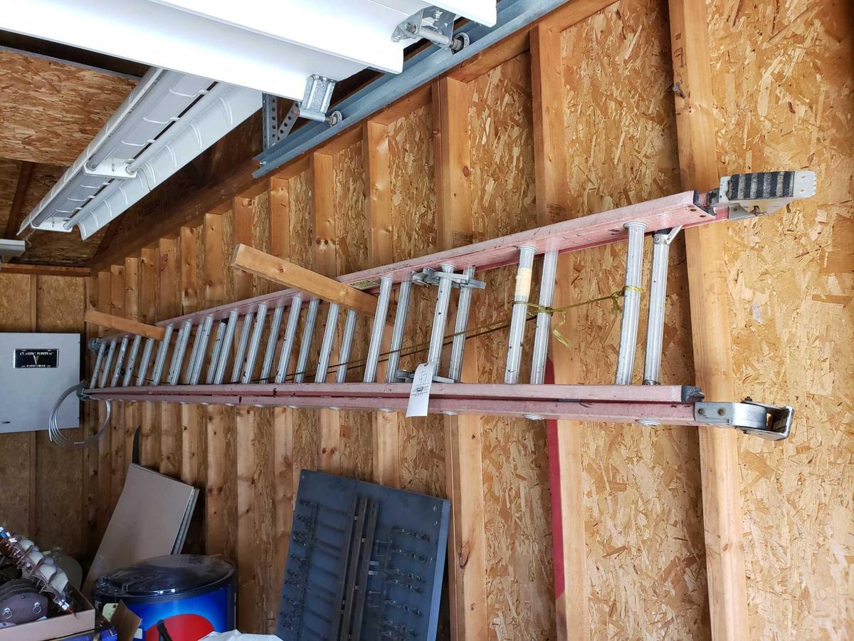 32 ft. Fiberglass Extension Ladder