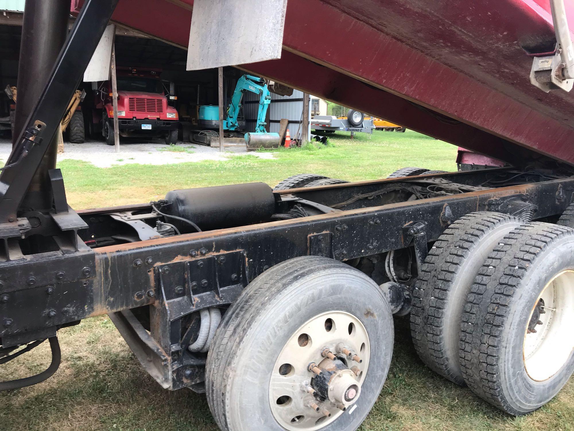 2006 Sterling L9500 Dump Truck