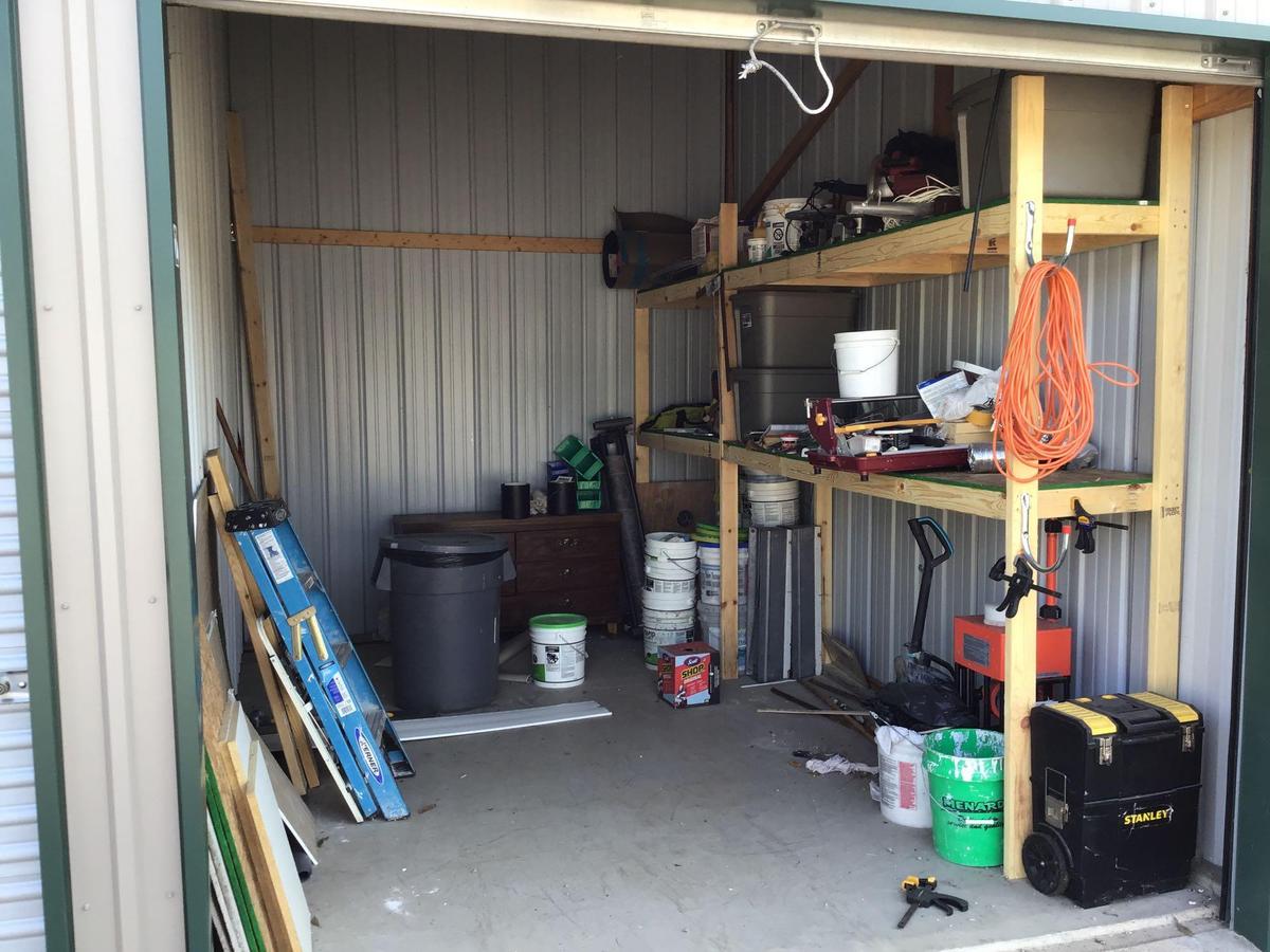 Contents of storage unit D02 10'x15'