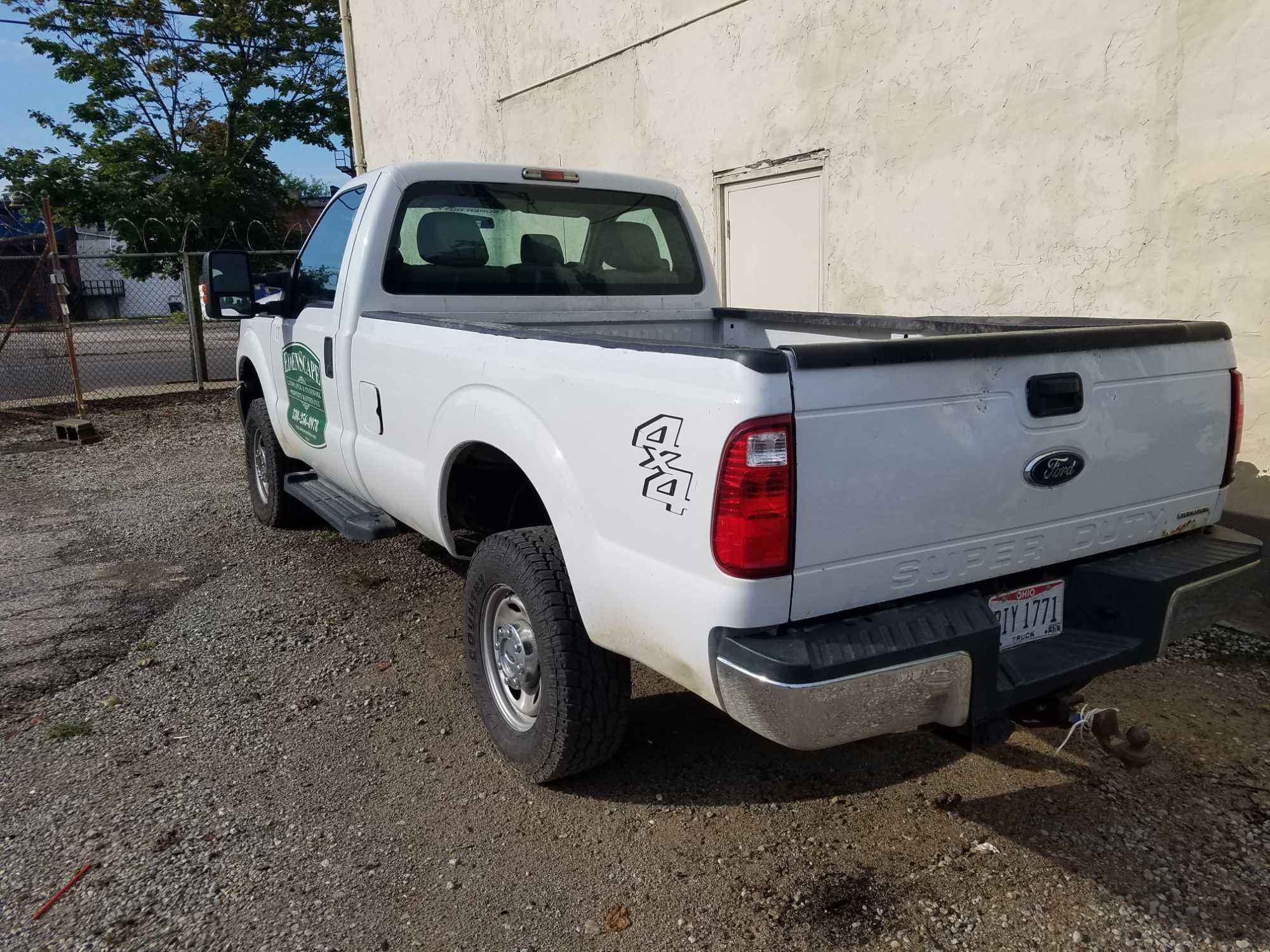 2015 Ford F250, gas, 6.2L, 3/4 ton, 4x4, Boss V plow and bracket, 44,104 miles