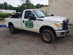 2014 Ford F250 6.2L, gas, 3/4 ton, 4x4, Boss V plow and bracket, 50,266 miles