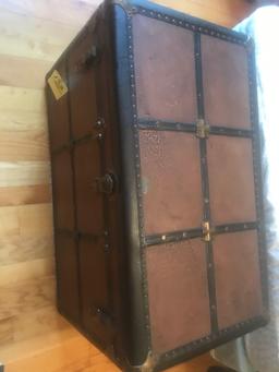 Early Pittsburgh Trunk Co. Diamond Fibre trunk 40in W x 25in T