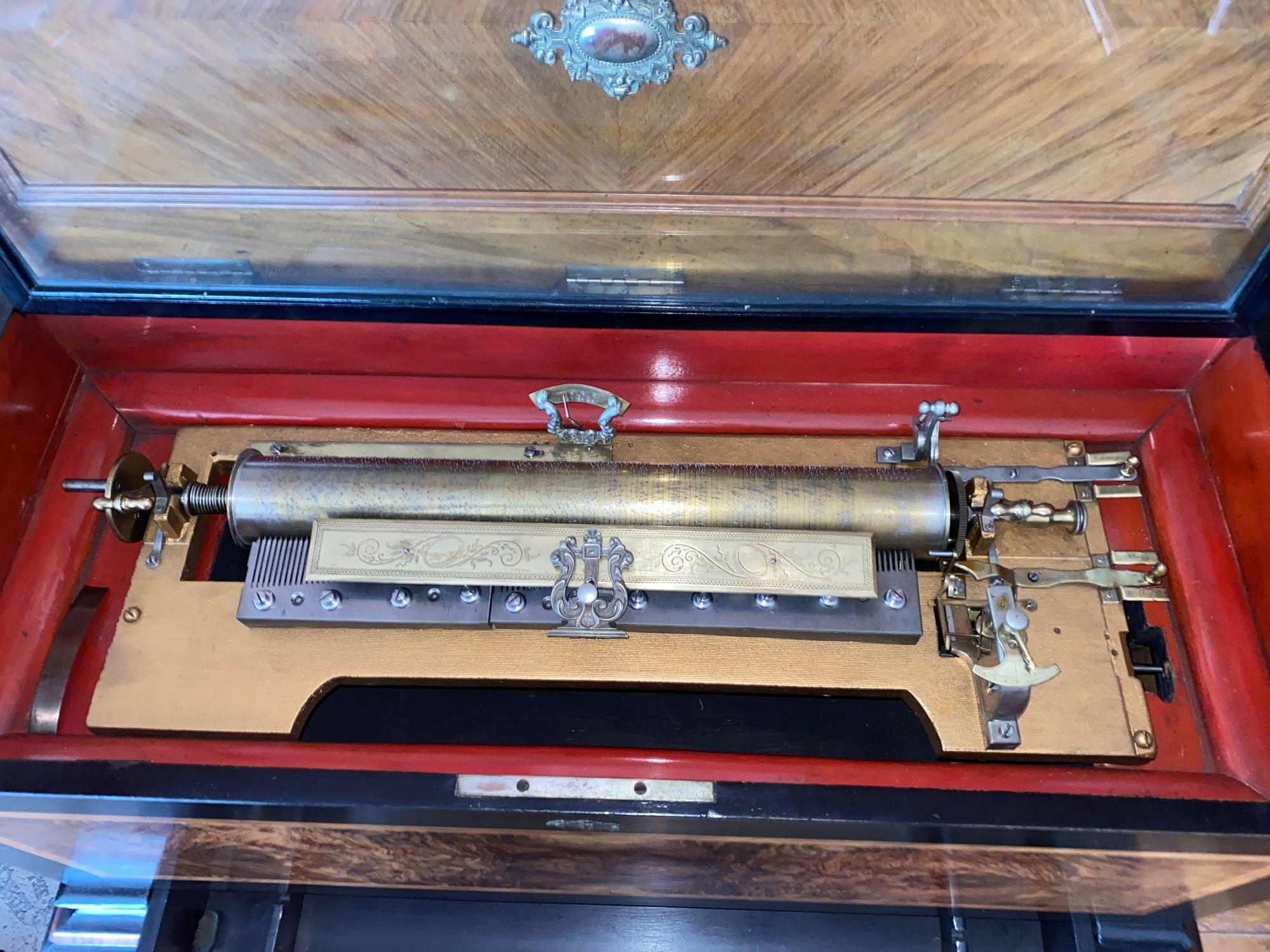 Unmarked Swiss cylinder music box, exceptional sound, (3) 18" cylinders, (6) Aires per cylinder