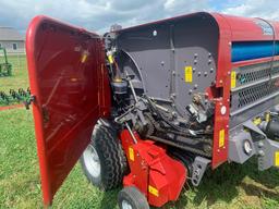 Pioneer 4400 Round Baler