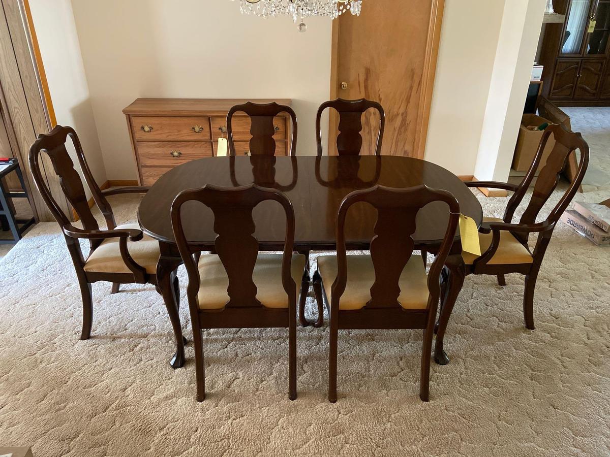 Dining Table and 6 Chairs