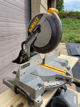 12" Dewalt Miter Saw