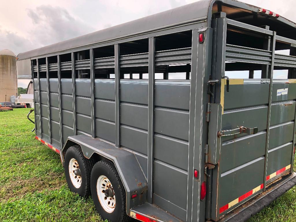 2000 Corn Pro 16' gooseneck trailer w/ center divide gate