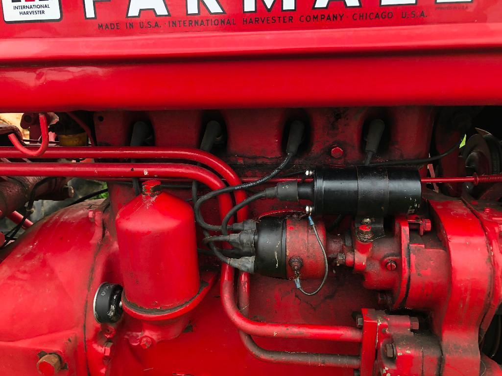 Farmall Super "C" NF, good rubber, fenders
