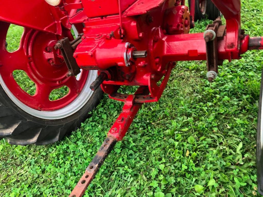 Farmall Super "C" NF, good rubber, fenders