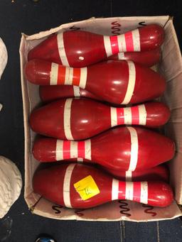 10 vintage bowling pins in box