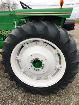 1972 Oliver 1555 tractor