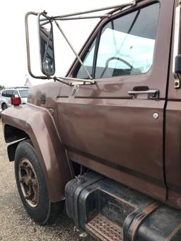 1991 Ford F600 diesel flatbed