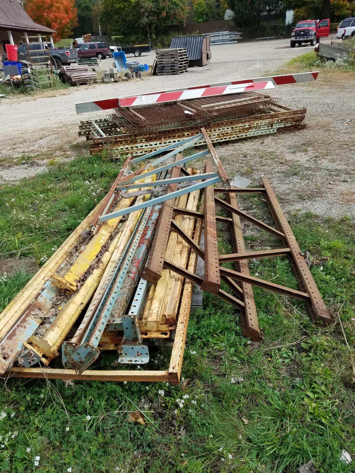 2 groups of pallet shelving