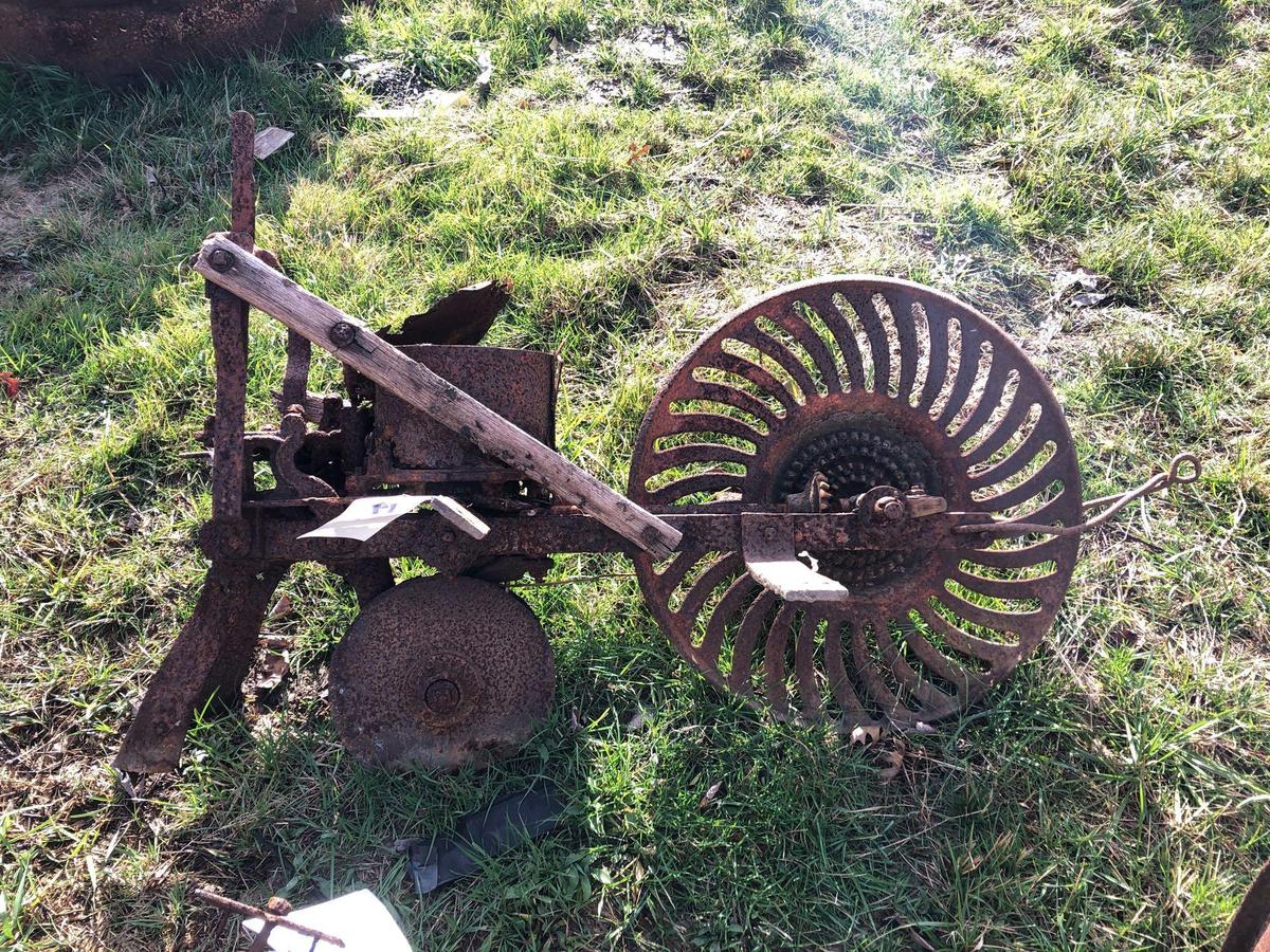 Horse-drawn planter