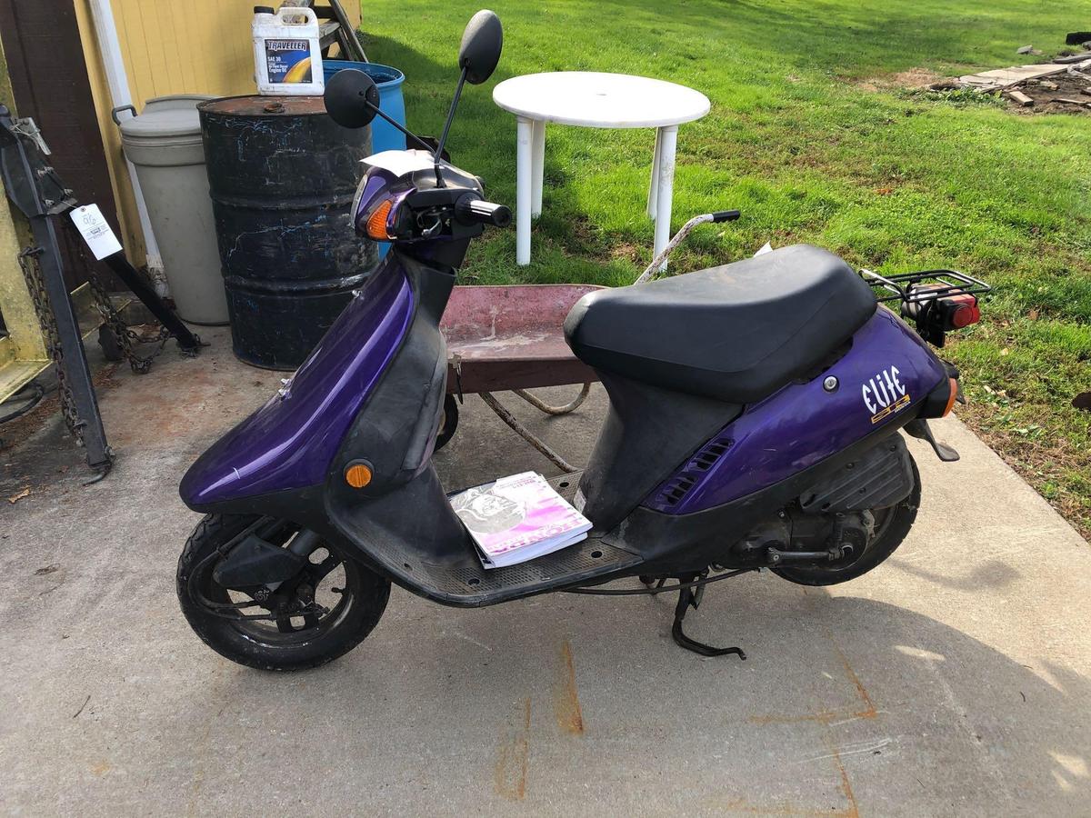 1996 Honda Elite SR motor scooter