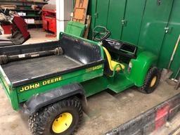 John Deere electric turf gator w/ charger, 2,058 hrs., 43 x 48 electric dump bed