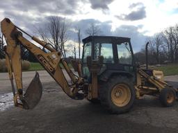 Ford 655C backhoe. Diesel. Runs. 24" - 48" - 12" buckets V