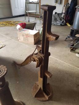 Simplex, vulcan screw jacks, antique toe jack