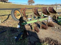 JOHN DEERE 4200 4x16 ROLLOVER PLOW