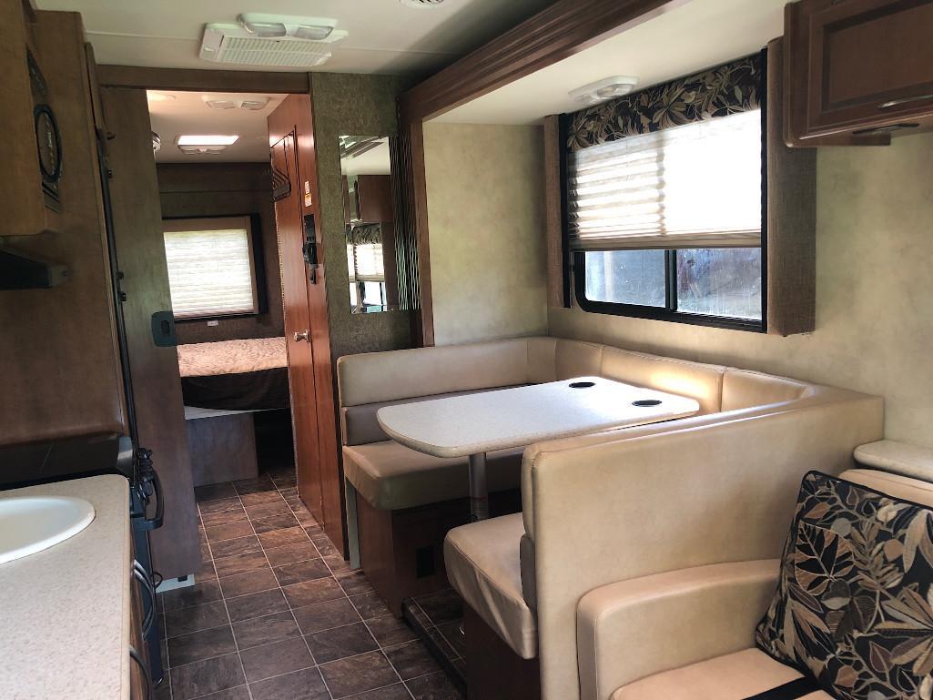 2013 Thor ACE 30.1 Class A Motor Home