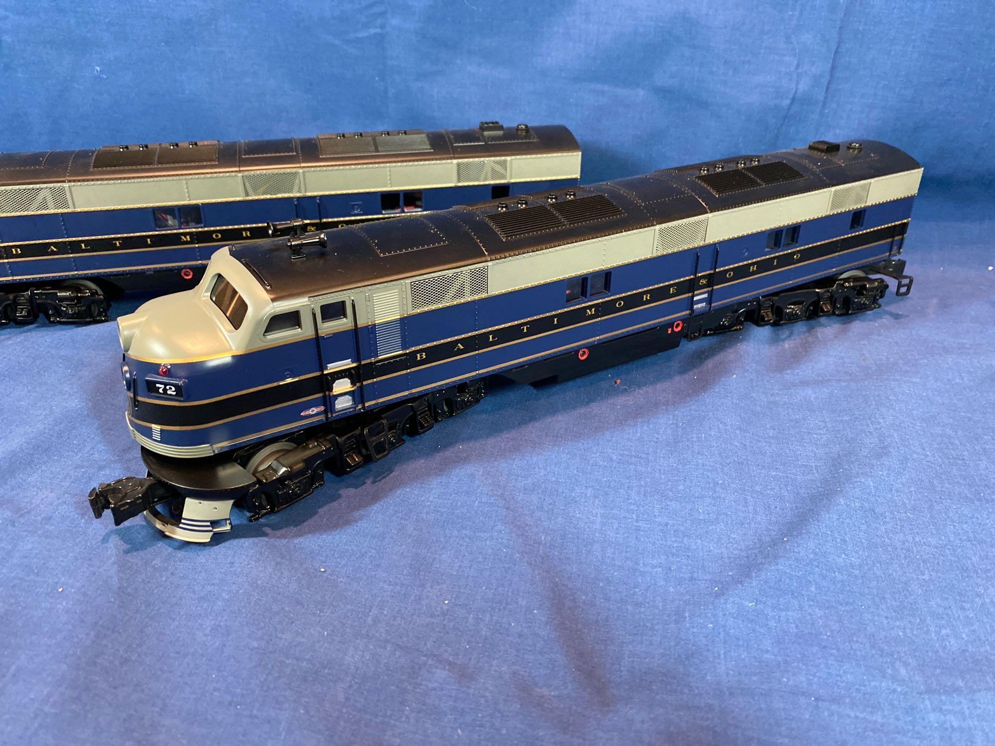 Williams Baltimore & Ohio E-7 powered and dummy set