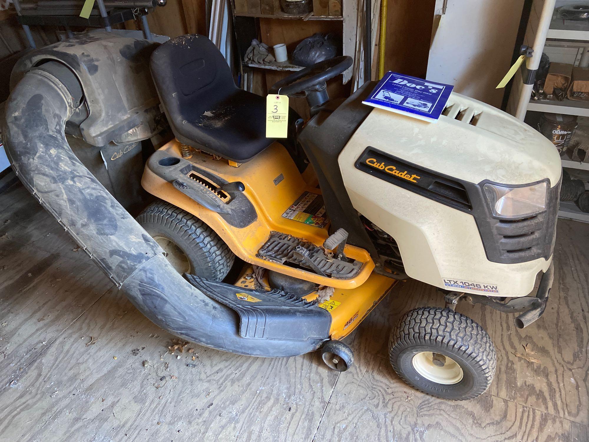 Cub Cadet LTX 1046 KW Lawn Tractor