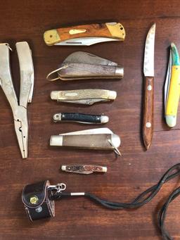 Pocket knives, magnifier