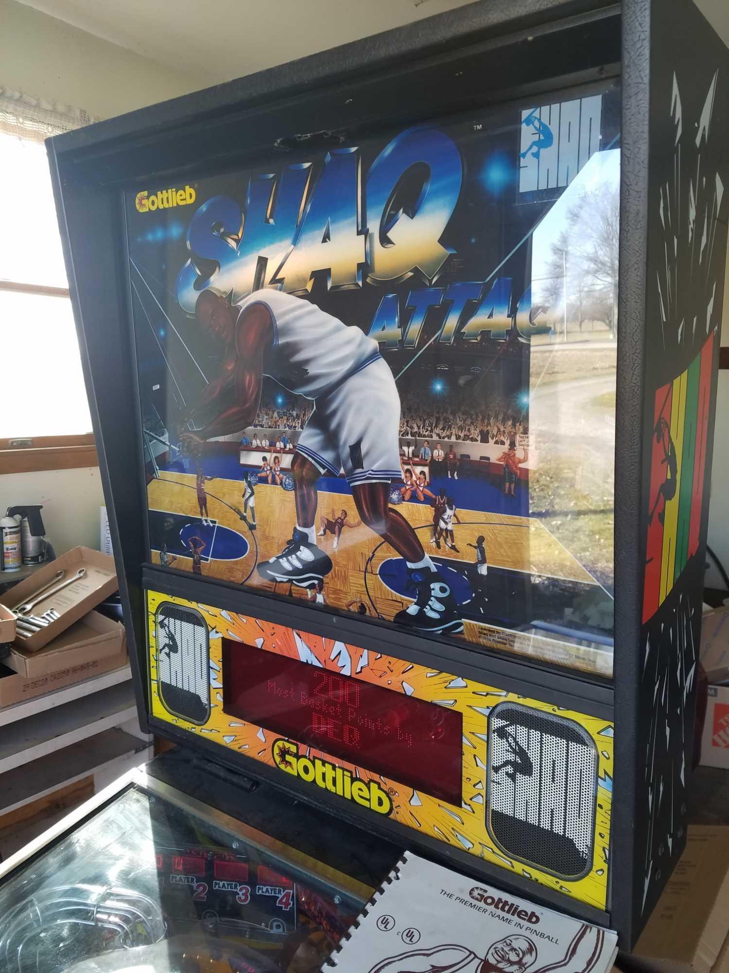 Gottlieb Shaq attaq pinball machine