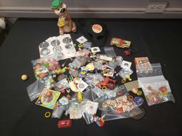 Yogi, Mask, premiums, pins, belt buckle, toys