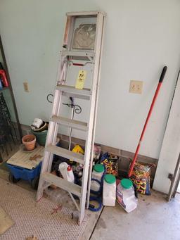 Ladder, Gardening Supplies, Assortment