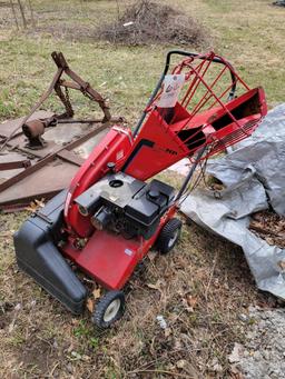 Troy Bilt 5 HP Chipper/Vac