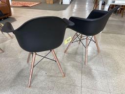 (2) Retro Black Dining Chairs