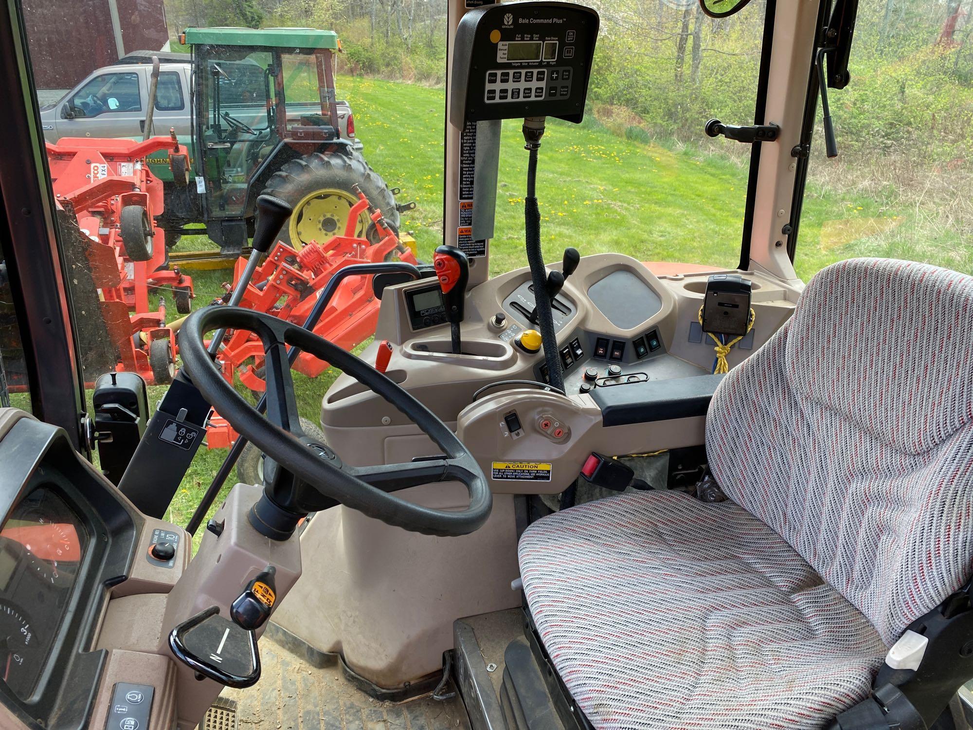 Kubota MX135 tractor with LA2253 loader