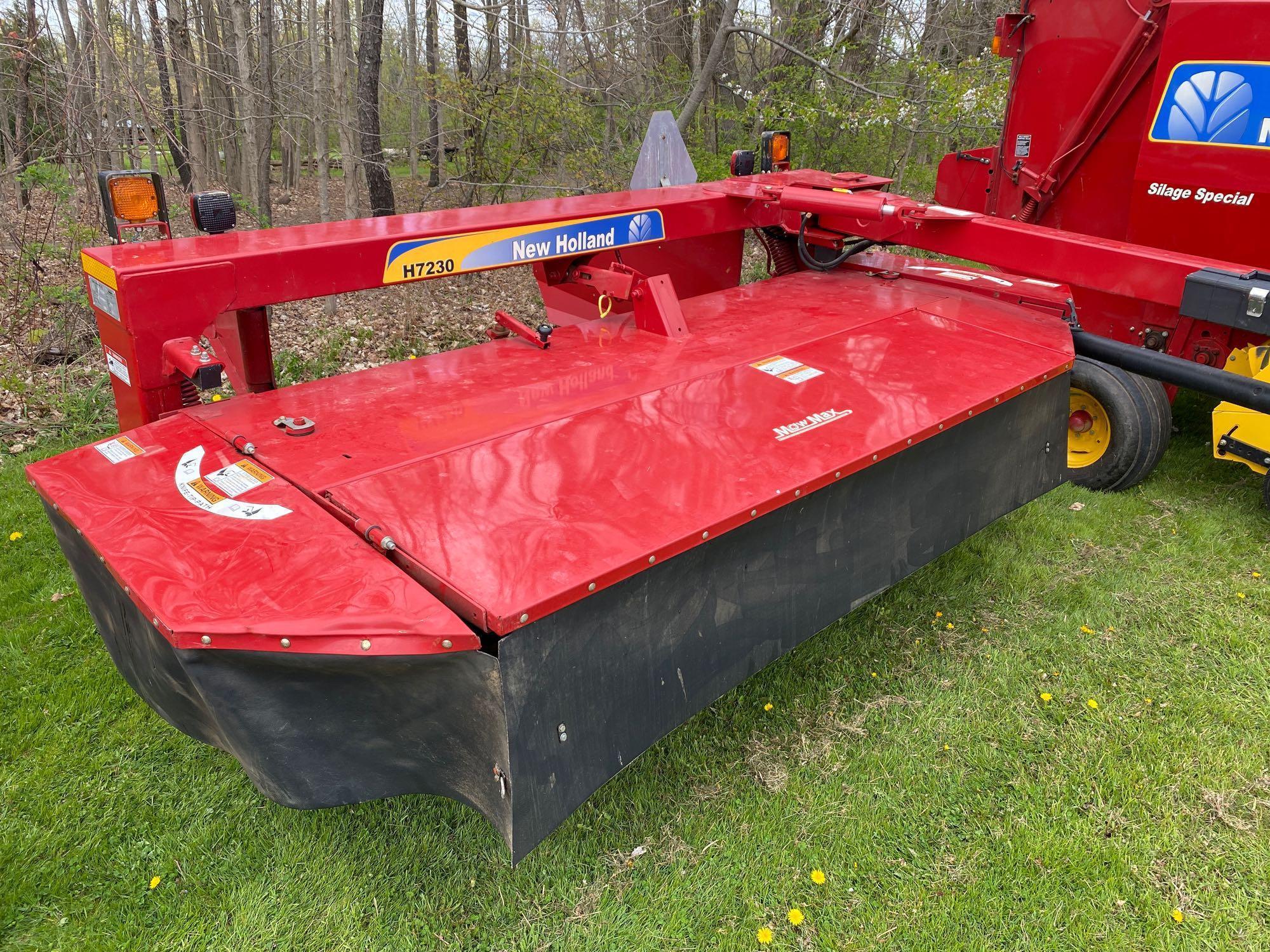 New Holland H7230 discbine, 10ft6in