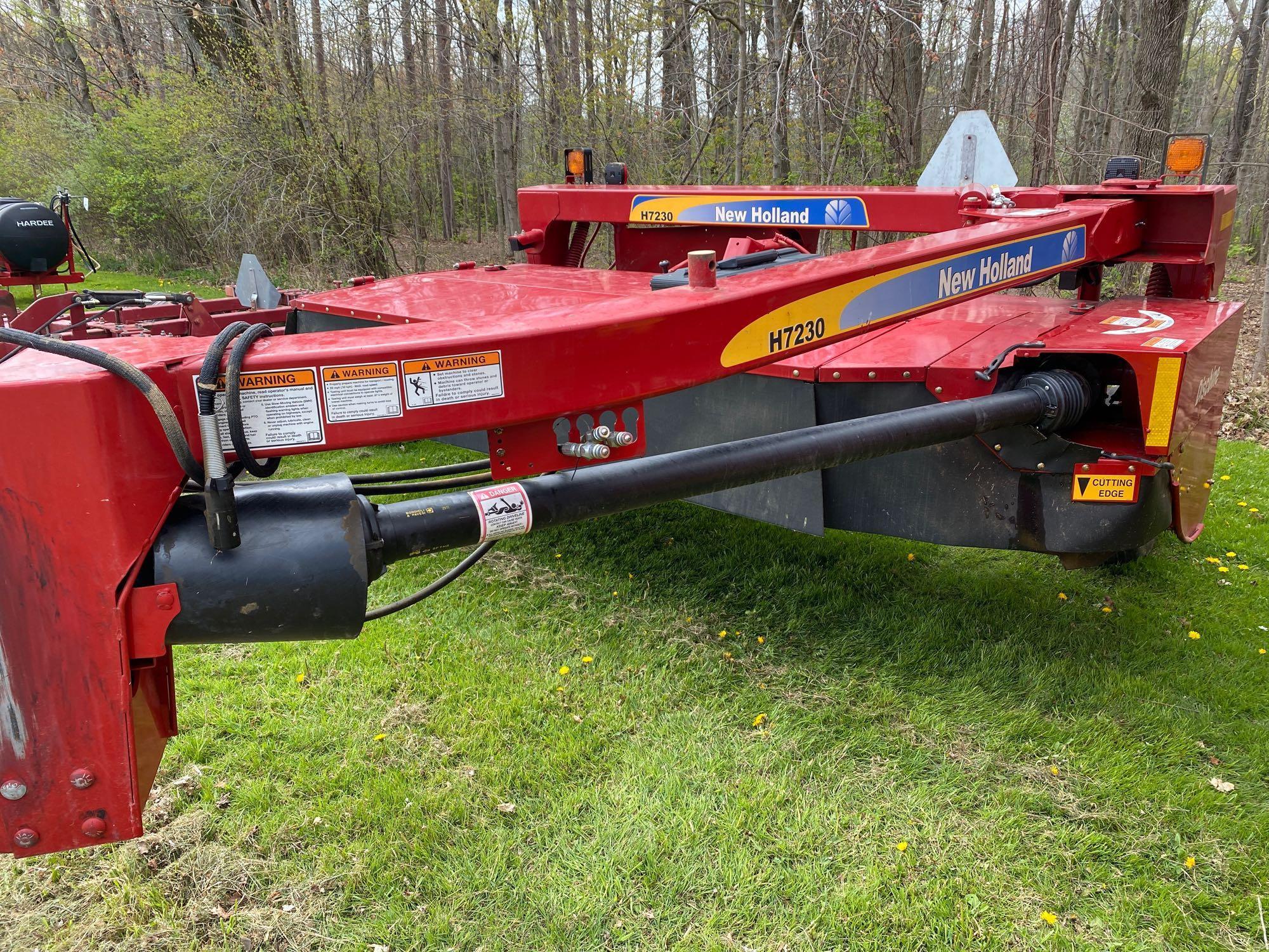 New Holland H7230 discbine, 10ft6in