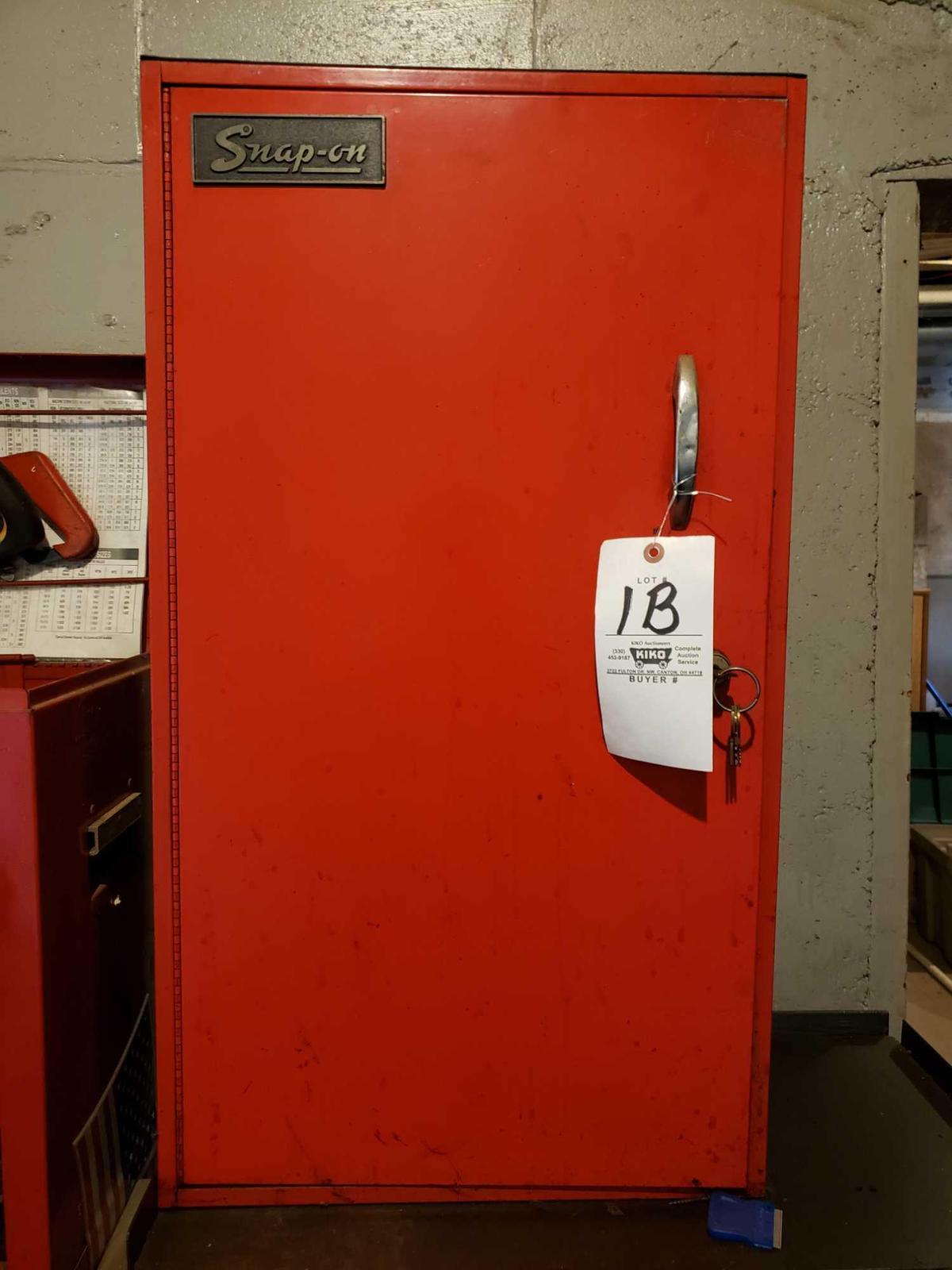 Snap-On side cabinet with key