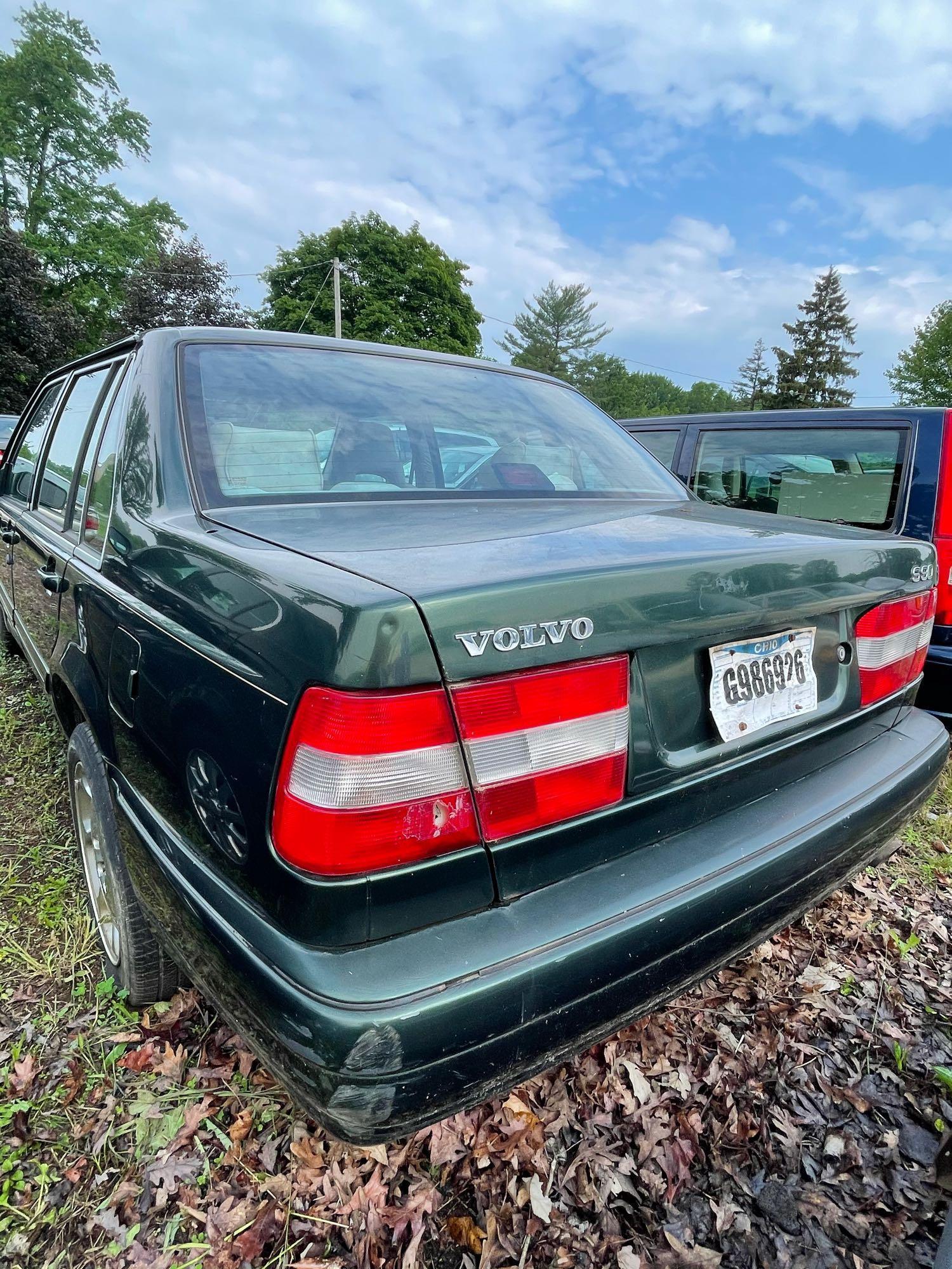 1998 Volvo S90 4 Door, Runs, Not Drivable, 148K, Mold in Interior