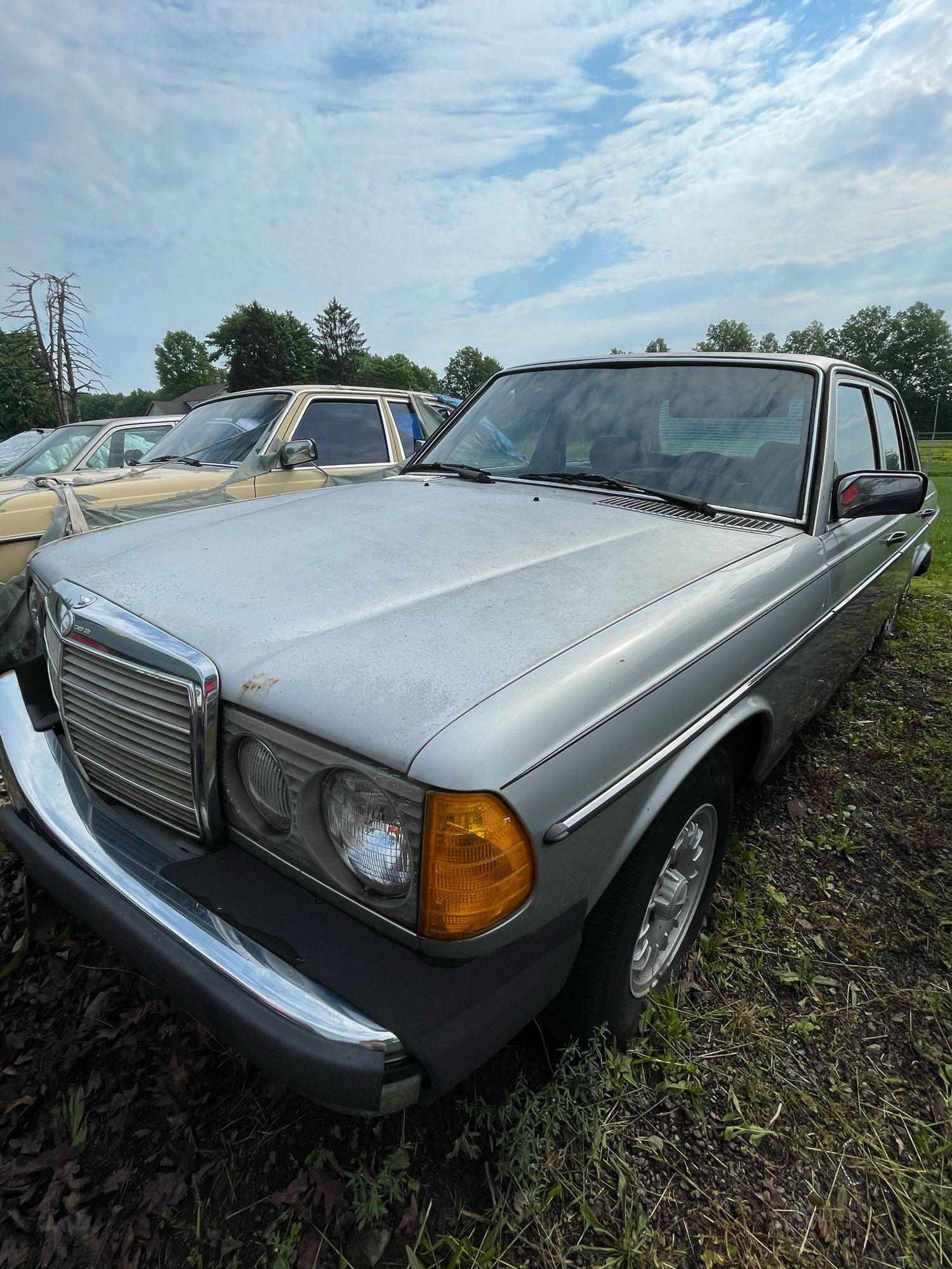 1982 Mercedes Benz 300D Turbo Diesel, 160K, Ran when parked