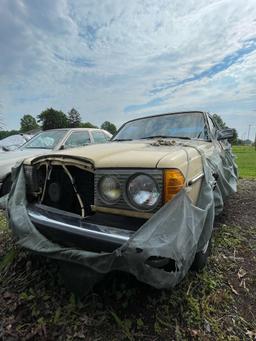 1981 Mercedes Benz 300D Diesel, 267K, Ran when parked, no rear window