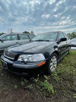 2001 Volvo S40 4 Door, 19T, Starts and Runs, Miles Unknown