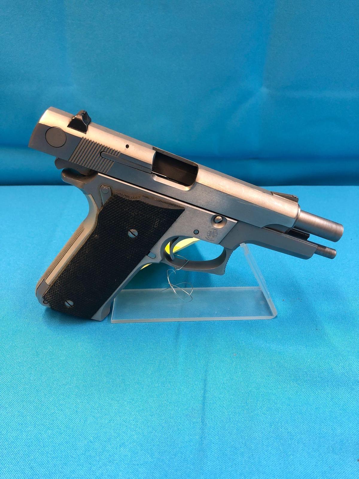 Smith & Wesson 659 9mm pistol TAA1558
