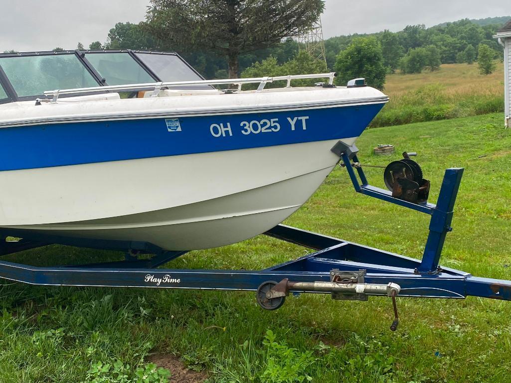 Thunder Craft boat w/ Mercury 2.5L inboard/outboard engine, needs all new interior.