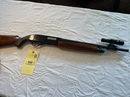 Winchester mod. 1200, 12 ga., 2 3/4 in., pump action with mounted light, 18+ in. barrel