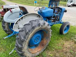 Ford 2000 Tractor