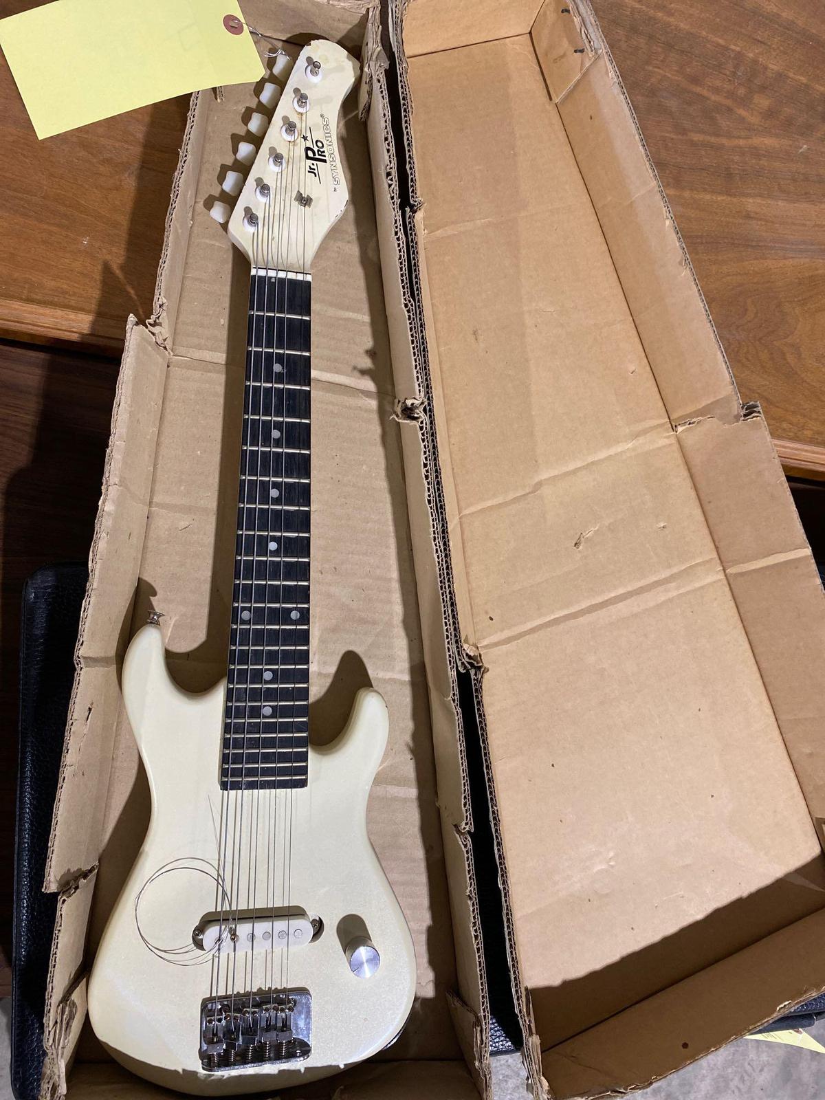 Jr. pro synsonics 5 string electric guitar