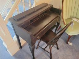 3/4 size spinet desk with chair